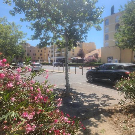Grand Studio Cabine Proche Plage Et Port グリュイッサン エクステリア 写真