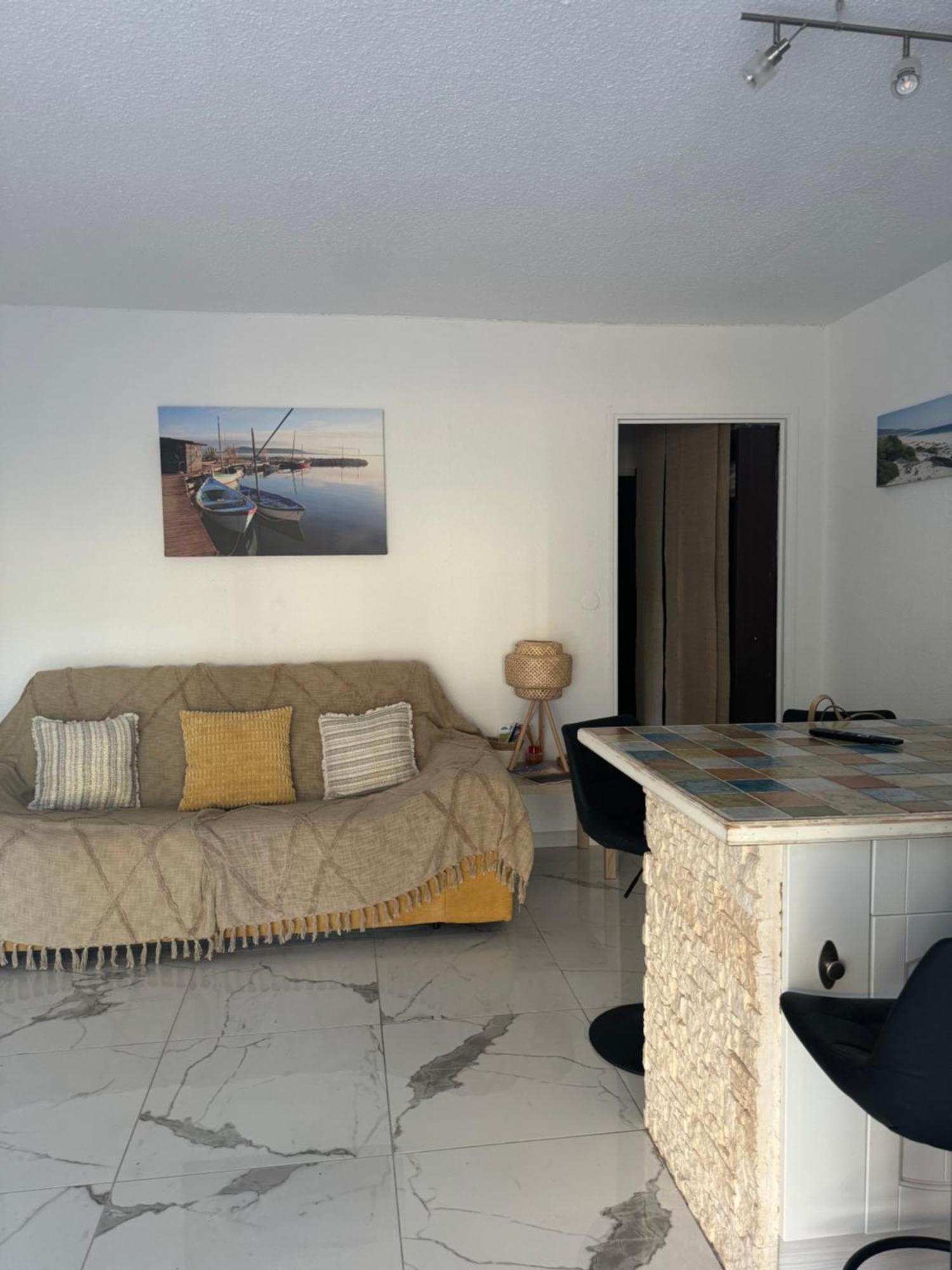 Grand Studio Cabine Proche Plage Et Port グリュイッサン エクステリア 写真